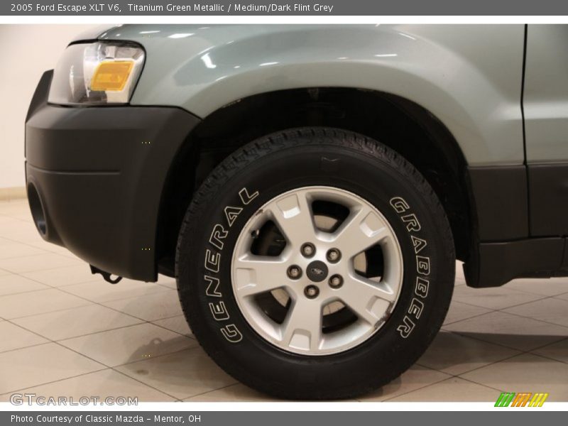  2005 Escape XLT V6 Wheel
