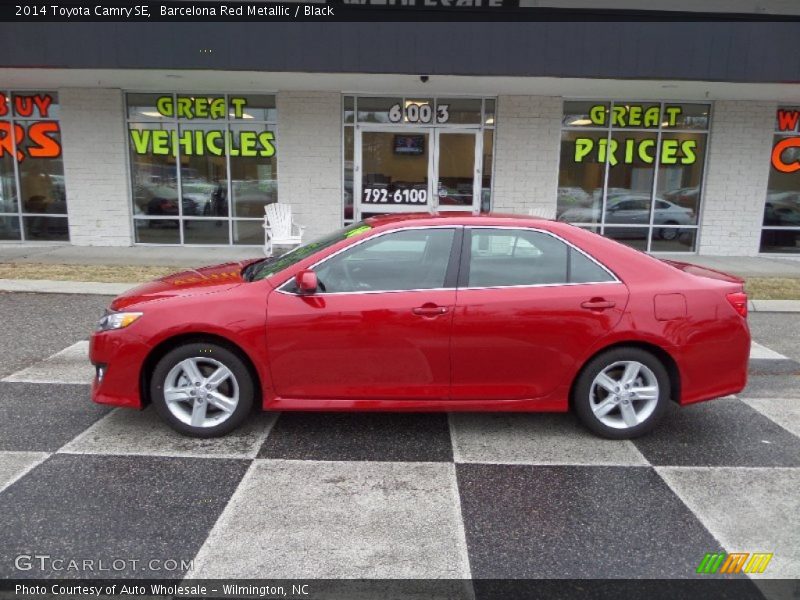 Barcelona Red Metallic / Black 2014 Toyota Camry SE