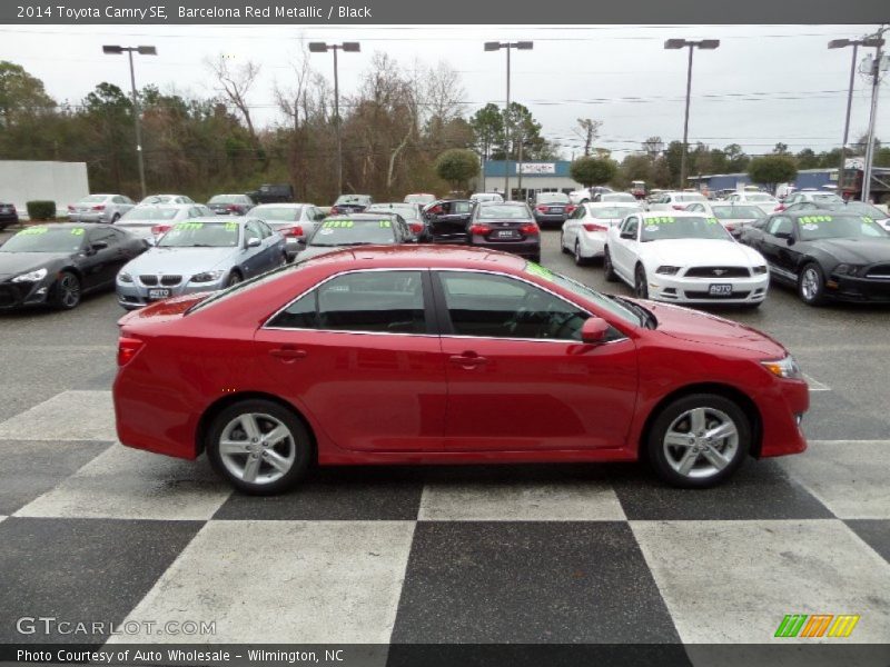 Barcelona Red Metallic / Black 2014 Toyota Camry SE
