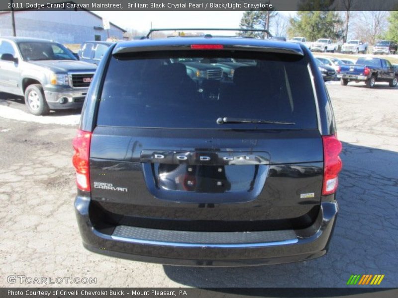 Brilliant Black Crystal Pearl / Black/Light Graystone 2011 Dodge Grand Caravan Mainstreet