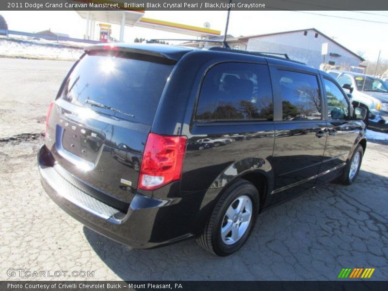 Brilliant Black Crystal Pearl / Black/Light Graystone 2011 Dodge Grand Caravan Mainstreet