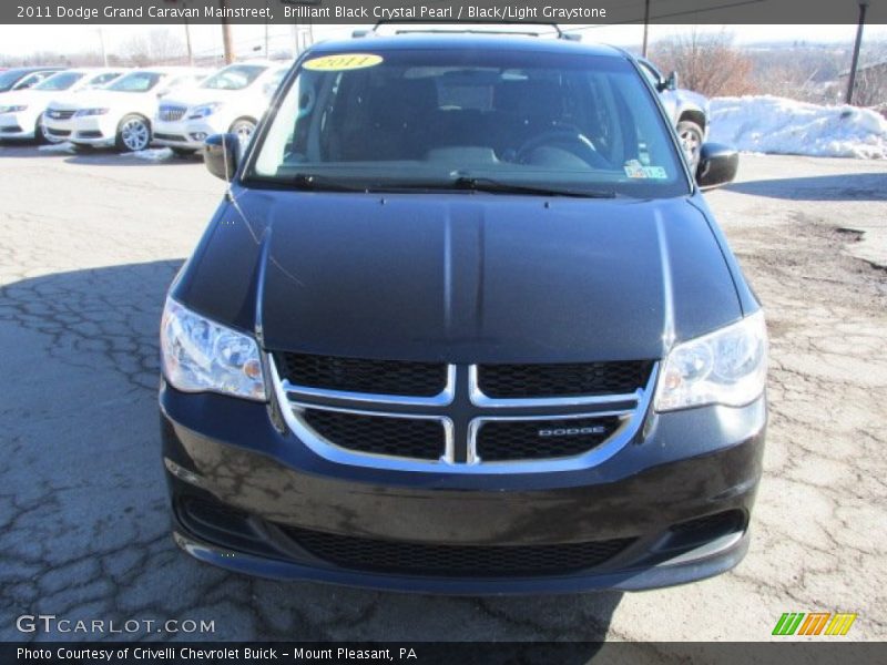 Brilliant Black Crystal Pearl / Black/Light Graystone 2011 Dodge Grand Caravan Mainstreet