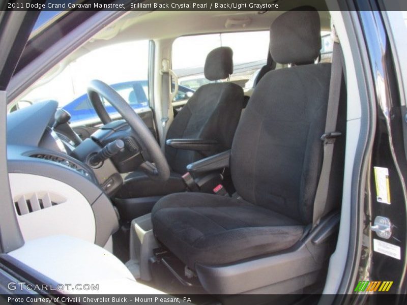Brilliant Black Crystal Pearl / Black/Light Graystone 2011 Dodge Grand Caravan Mainstreet