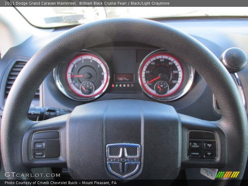 Brilliant Black Crystal Pearl / Black/Light Graystone 2011 Dodge Grand Caravan Mainstreet