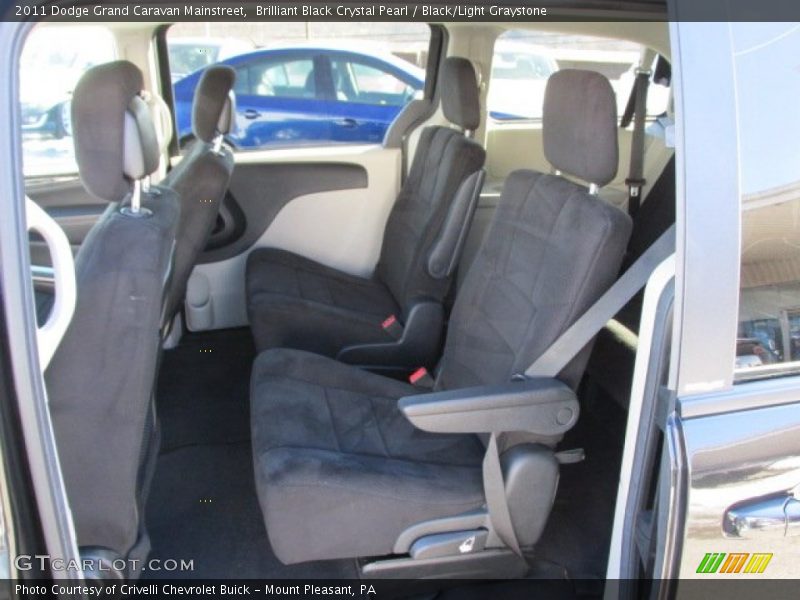 Brilliant Black Crystal Pearl / Black/Light Graystone 2011 Dodge Grand Caravan Mainstreet