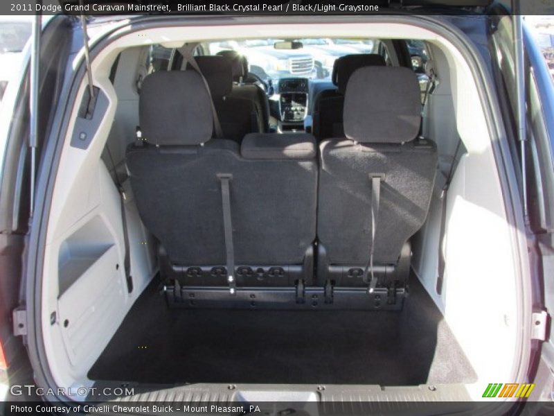 Brilliant Black Crystal Pearl / Black/Light Graystone 2011 Dodge Grand Caravan Mainstreet