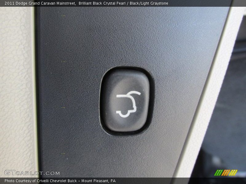 Brilliant Black Crystal Pearl / Black/Light Graystone 2011 Dodge Grand Caravan Mainstreet