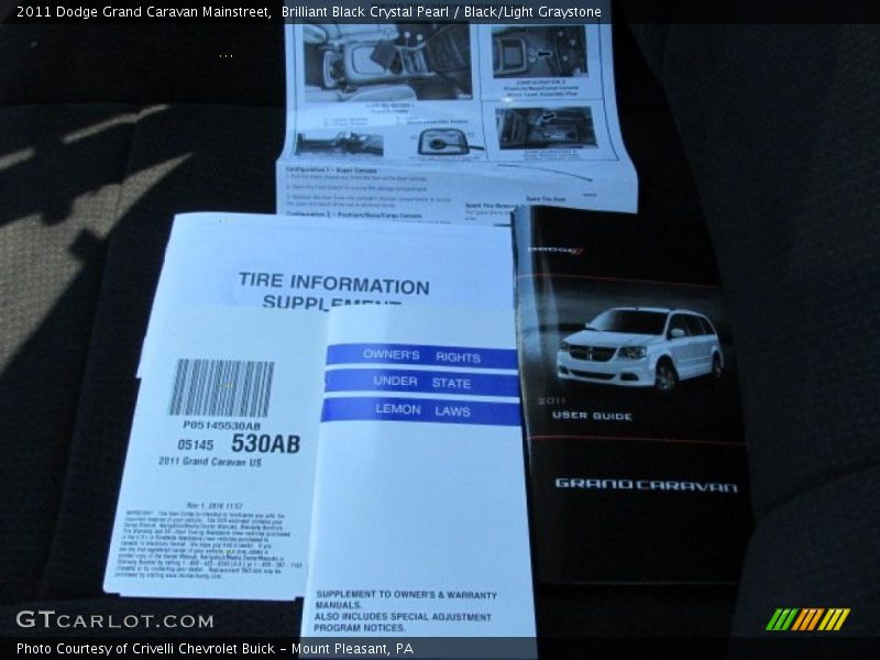 Brilliant Black Crystal Pearl / Black/Light Graystone 2011 Dodge Grand Caravan Mainstreet