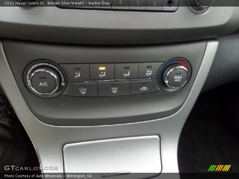 Brilliant Silver Metallic / Marble Gray 2013 Nissan Sentra SV