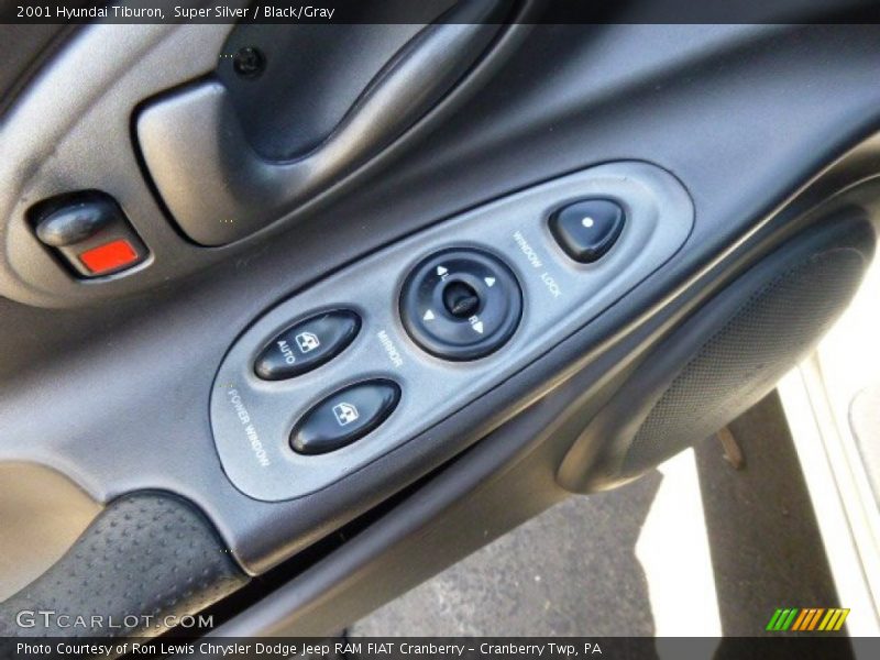 Super Silver / Black/Gray 2001 Hyundai Tiburon