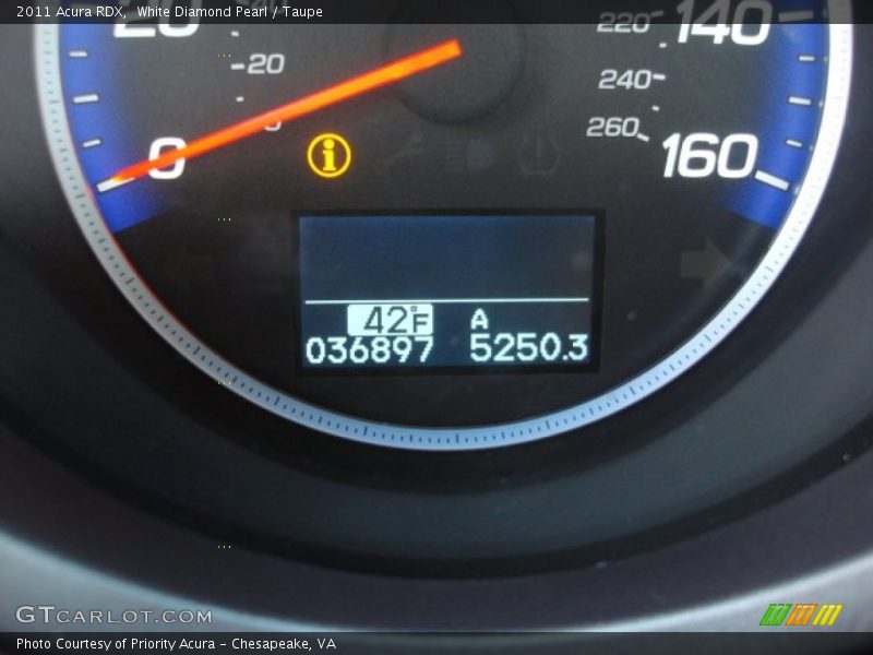 White Diamond Pearl / Taupe 2011 Acura RDX