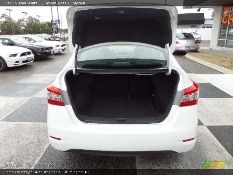 Aspen White / Charcoal 2013 Nissan Sentra SL