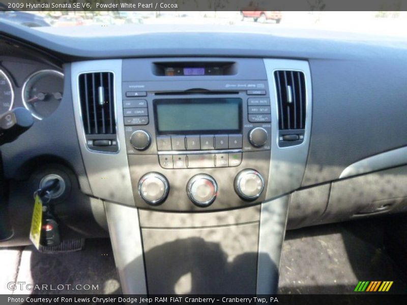 Powder White Pearl / Cocoa 2009 Hyundai Sonata SE V6