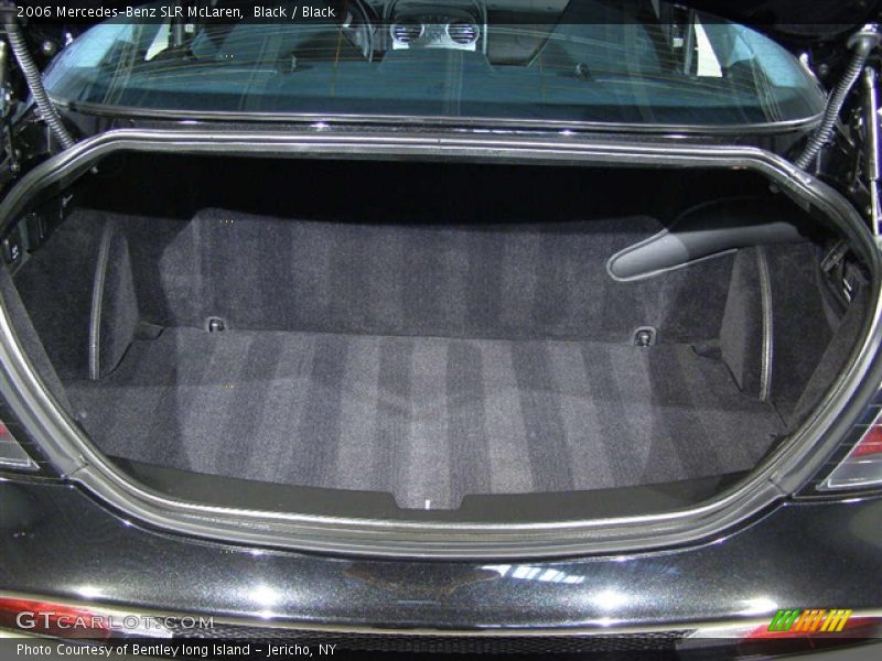  2006 SLR McLaren Trunk