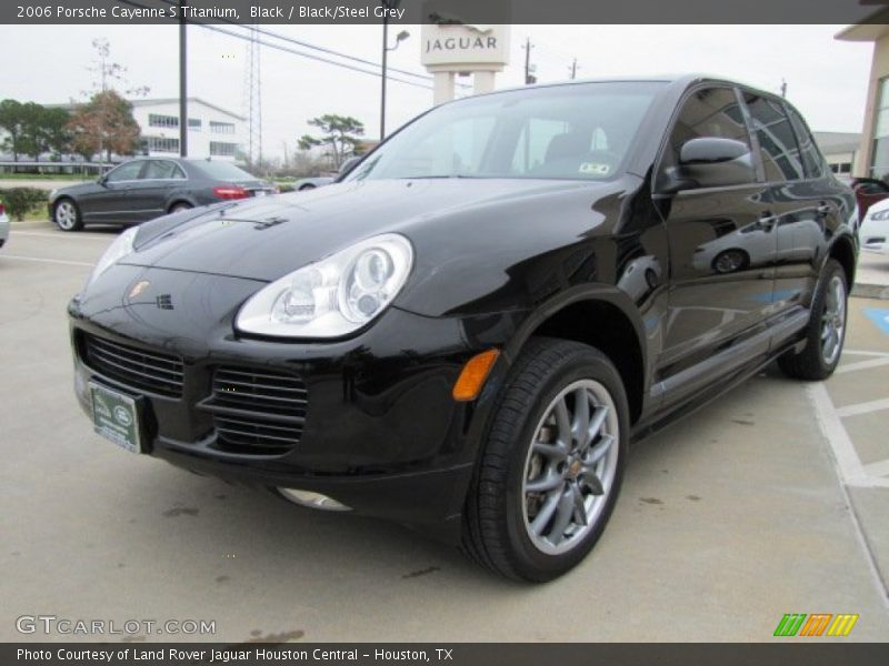 Front 3/4 View of 2006 Cayenne S Titanium