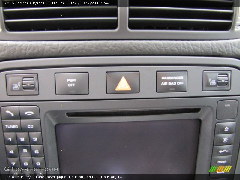 Controls of 2006 Cayenne S Titanium