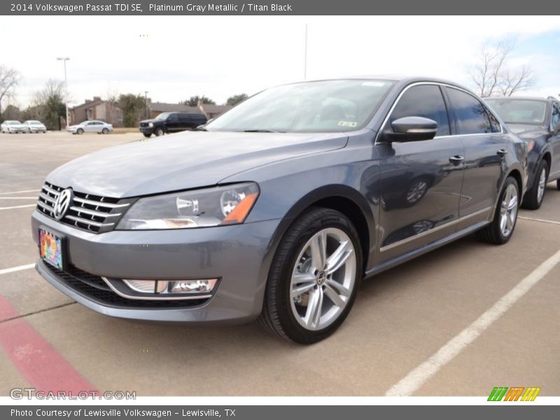 Platinum Gray Metallic / Titan Black 2014 Volkswagen Passat TDI SE