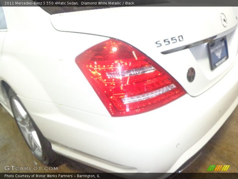 Diamond White Metallic / Black 2011 Mercedes-Benz S 550 4Matic Sedan
