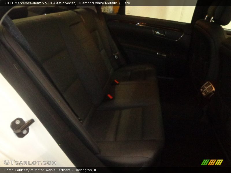 Diamond White Metallic / Black 2011 Mercedes-Benz S 550 4Matic Sedan