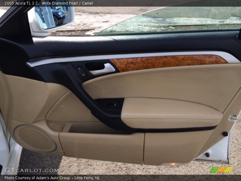 White Diamond Pearl / Camel 2005 Acura TL 3.2