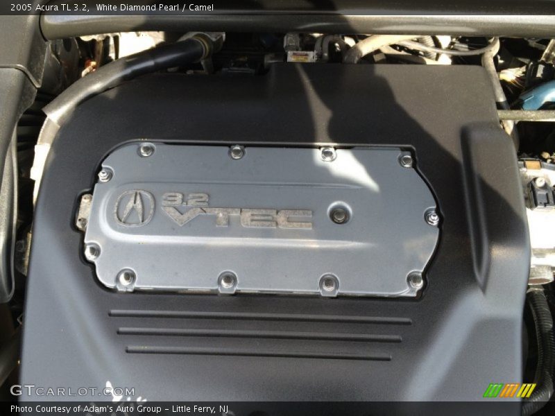 White Diamond Pearl / Camel 2005 Acura TL 3.2