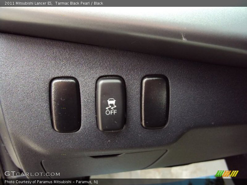 Tarmac Black Pearl / Black 2011 Mitsubishi Lancer ES