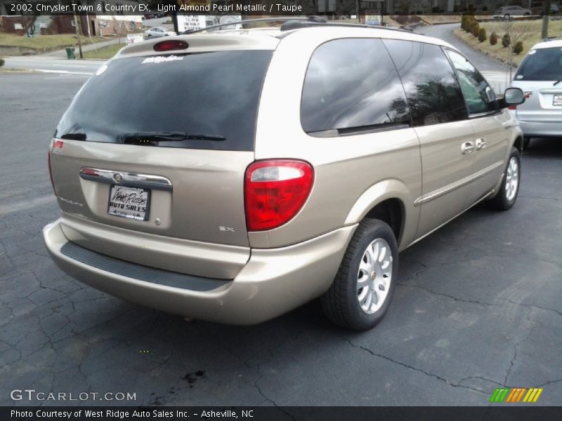 Light Almond Pearl Metallic / Taupe 2002 Chrysler Town & Country EX