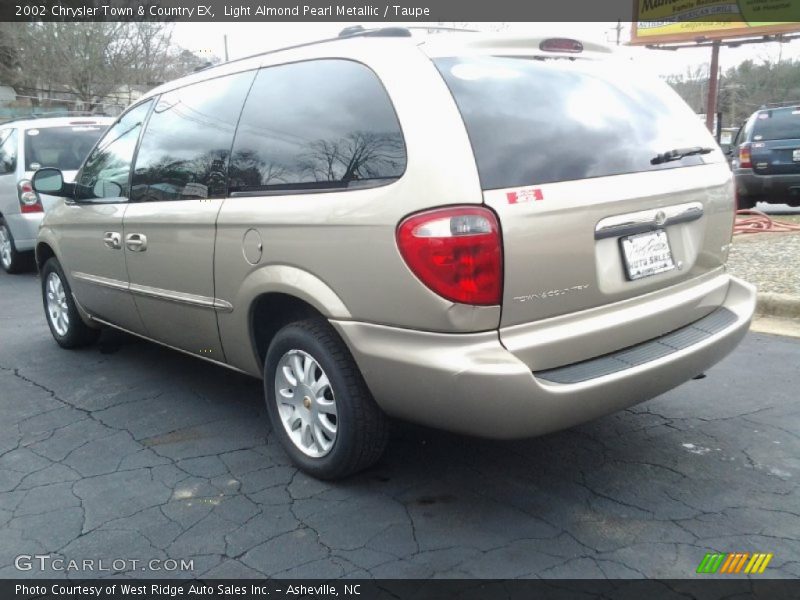 Light Almond Pearl Metallic / Taupe 2002 Chrysler Town & Country EX