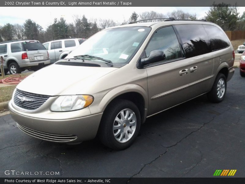 Light Almond Pearl Metallic / Taupe 2002 Chrysler Town & Country EX