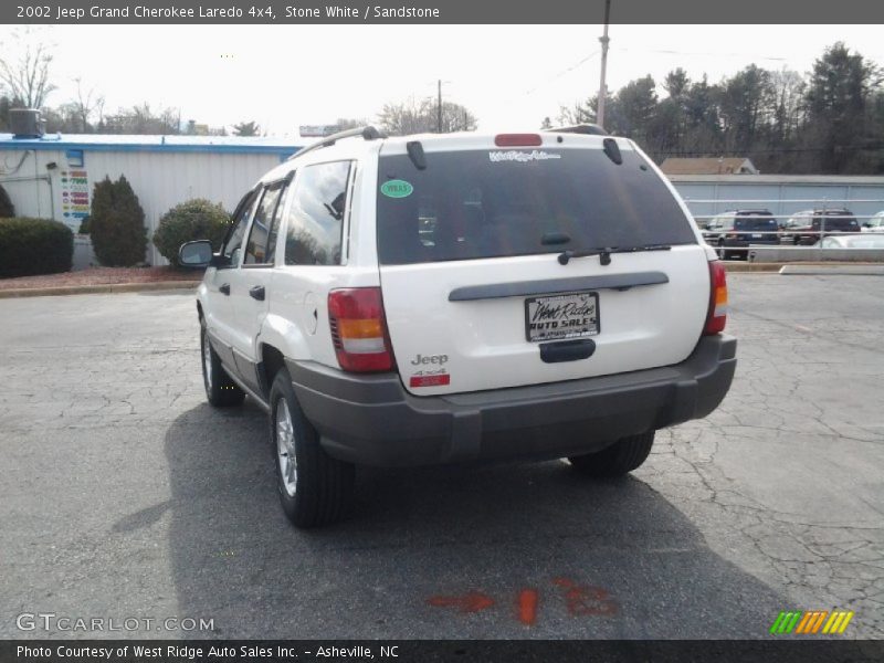 Stone White / Sandstone 2002 Jeep Grand Cherokee Laredo 4x4