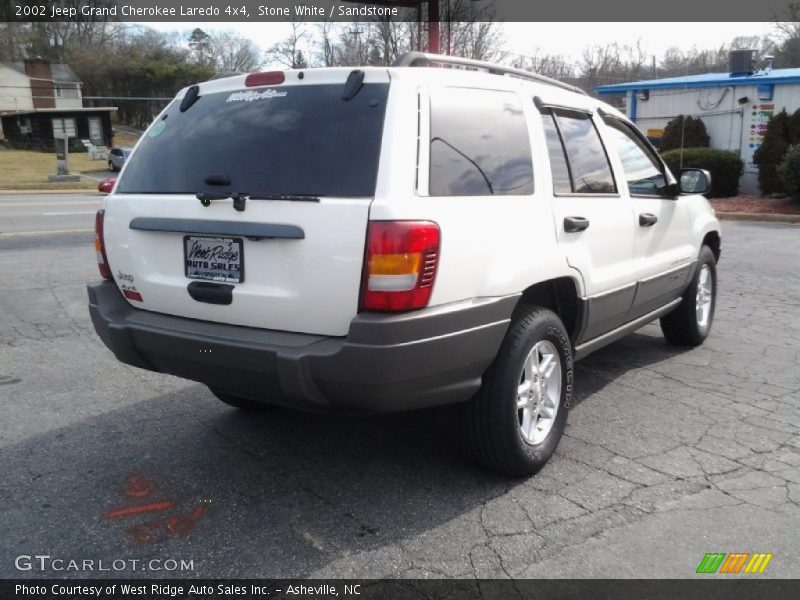 Stone White / Sandstone 2002 Jeep Grand Cherokee Laredo 4x4