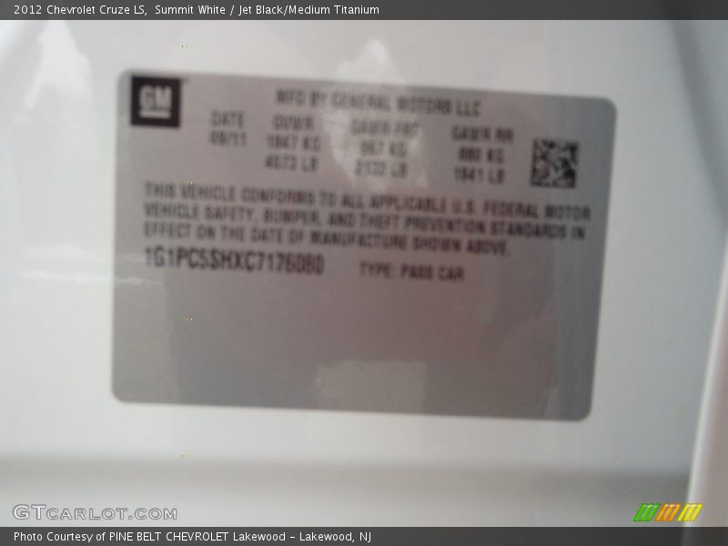 Summit White / Jet Black/Medium Titanium 2012 Chevrolet Cruze LS