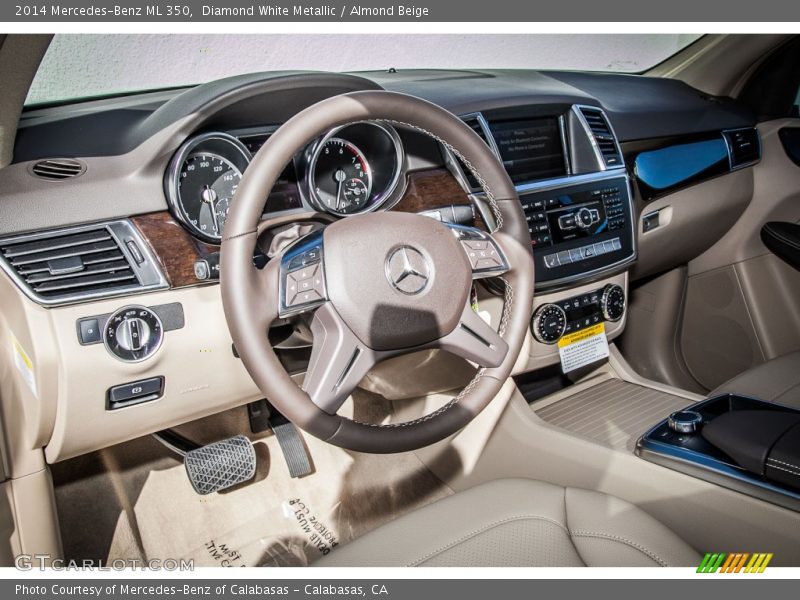 Diamond White Metallic / Almond Beige 2014 Mercedes-Benz ML 350