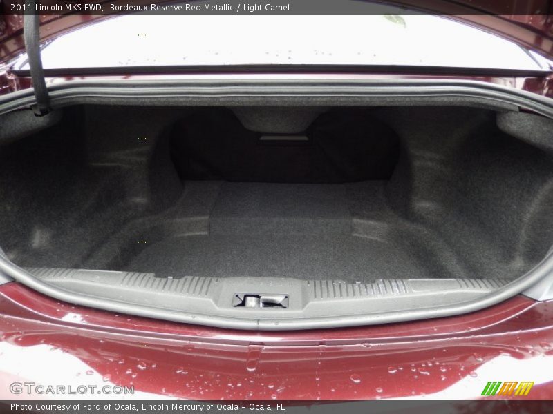 Bordeaux Reserve Red Metallic / Light Camel 2011 Lincoln MKS FWD