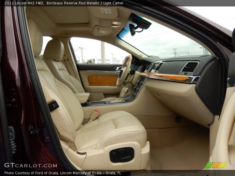 Bordeaux Reserve Red Metallic / Light Camel 2011 Lincoln MKS FWD