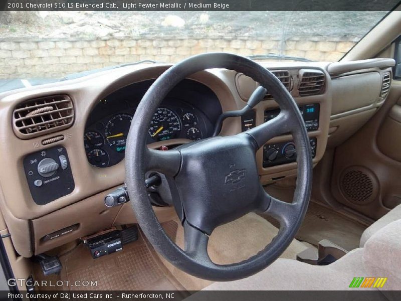 Dashboard of 2001 S10 LS Extended Cab