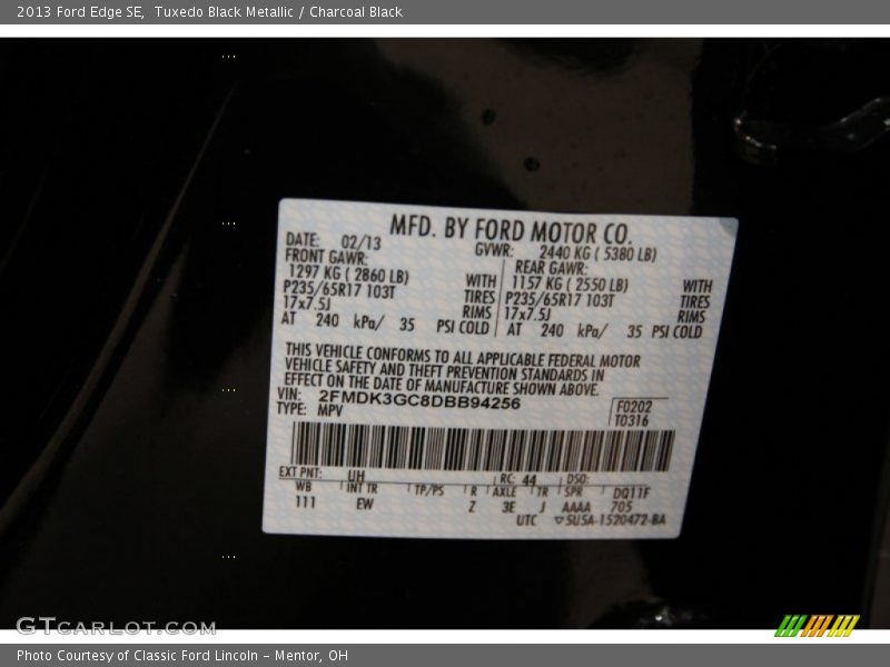 Tuxedo Black Metallic / Charcoal Black 2013 Ford Edge SE