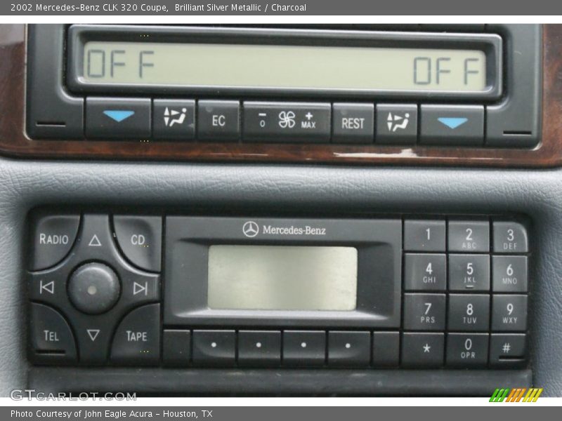 Brilliant Silver Metallic / Charcoal 2002 Mercedes-Benz CLK 320 Coupe