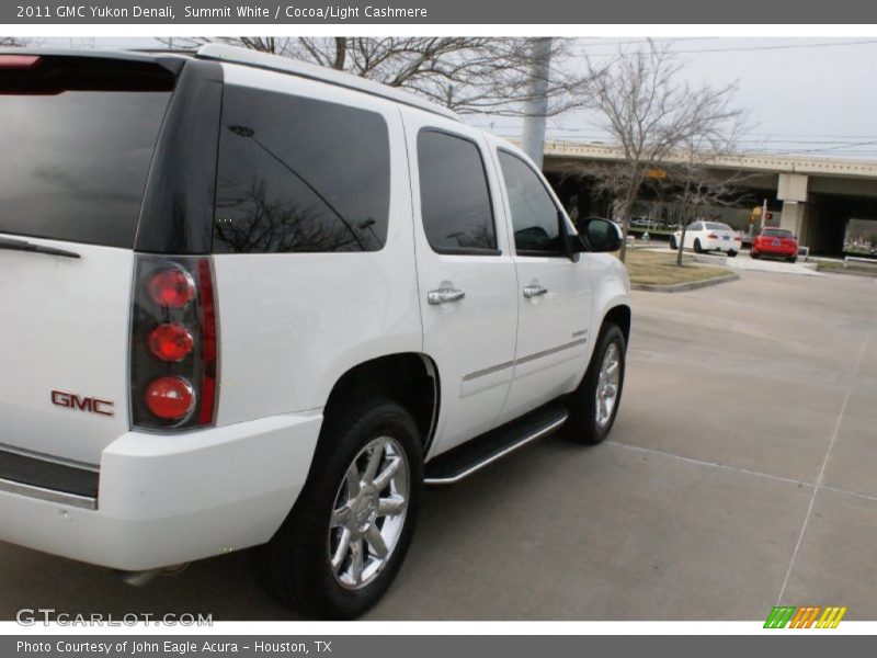 Summit White / Cocoa/Light Cashmere 2011 GMC Yukon Denali