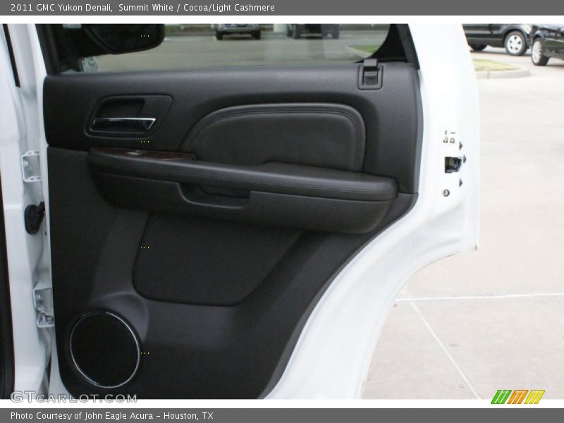 Summit White / Cocoa/Light Cashmere 2011 GMC Yukon Denali