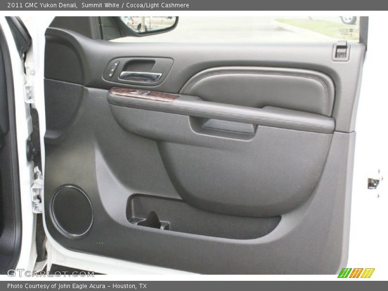 Summit White / Cocoa/Light Cashmere 2011 GMC Yukon Denali