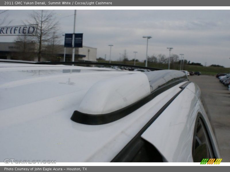 Summit White / Cocoa/Light Cashmere 2011 GMC Yukon Denali