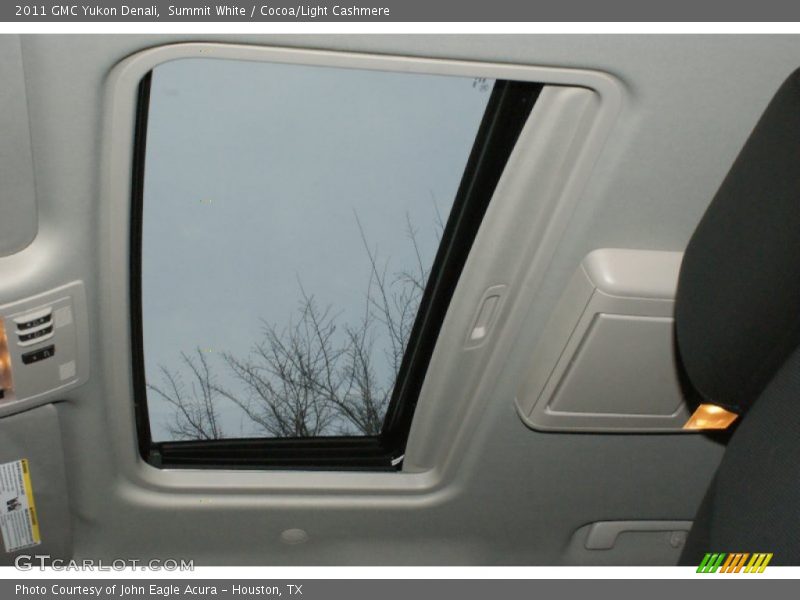 Summit White / Cocoa/Light Cashmere 2011 GMC Yukon Denali