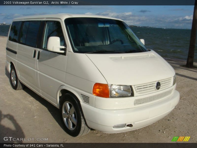 Front 3/4 View of 2003 EuroVan GLS