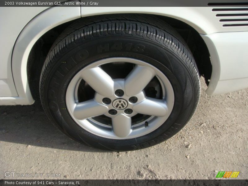 Arctic White / Gray 2003 Volkswagen EuroVan GLS