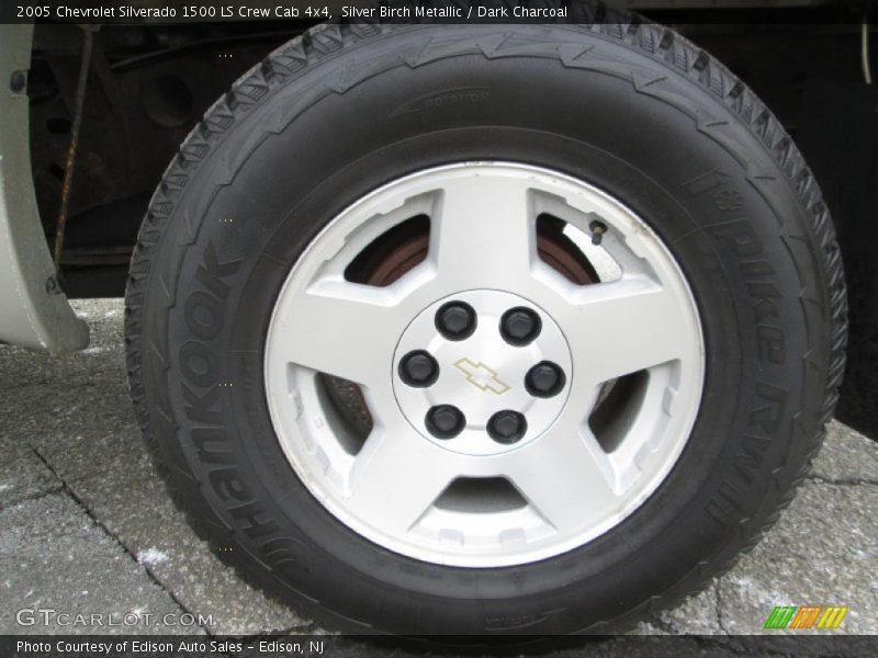 Silver Birch Metallic / Dark Charcoal 2005 Chevrolet Silverado 1500 LS Crew Cab 4x4