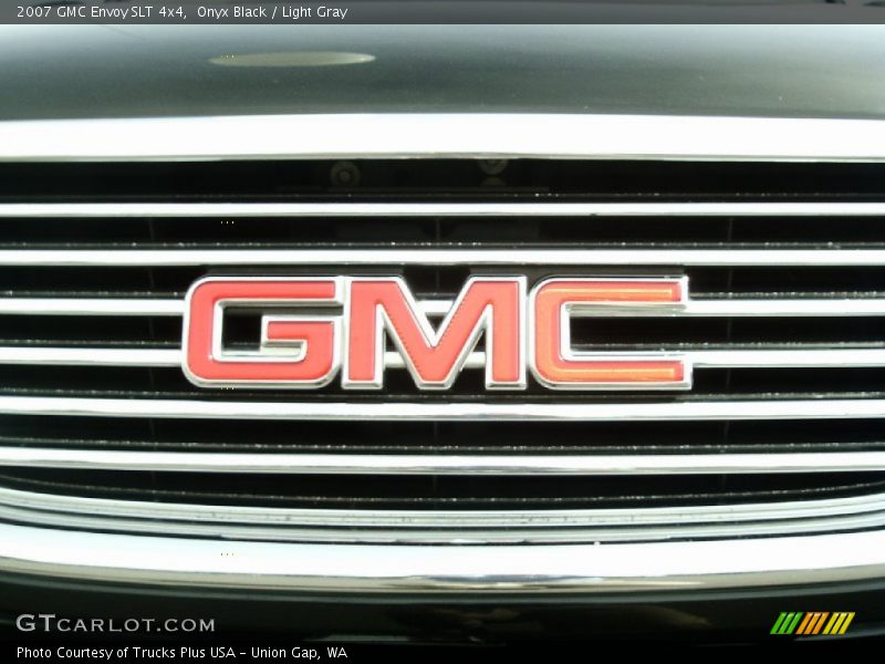 Onyx Black / Light Gray 2007 GMC Envoy SLT 4x4