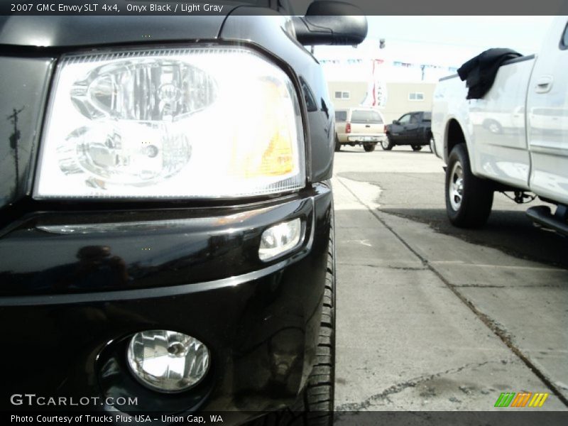 Onyx Black / Light Gray 2007 GMC Envoy SLT 4x4