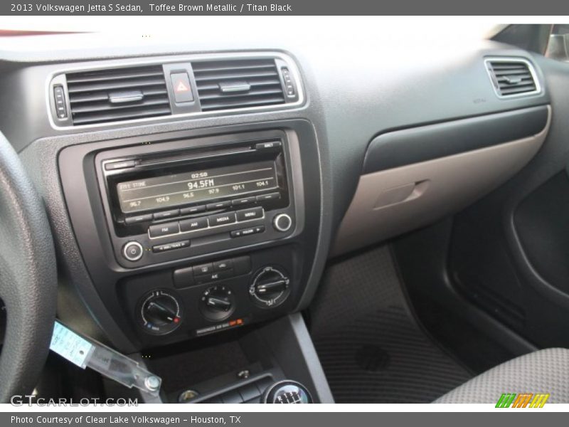 Toffee Brown Metallic / Titan Black 2013 Volkswagen Jetta S Sedan