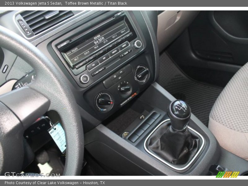 Toffee Brown Metallic / Titan Black 2013 Volkswagen Jetta S Sedan